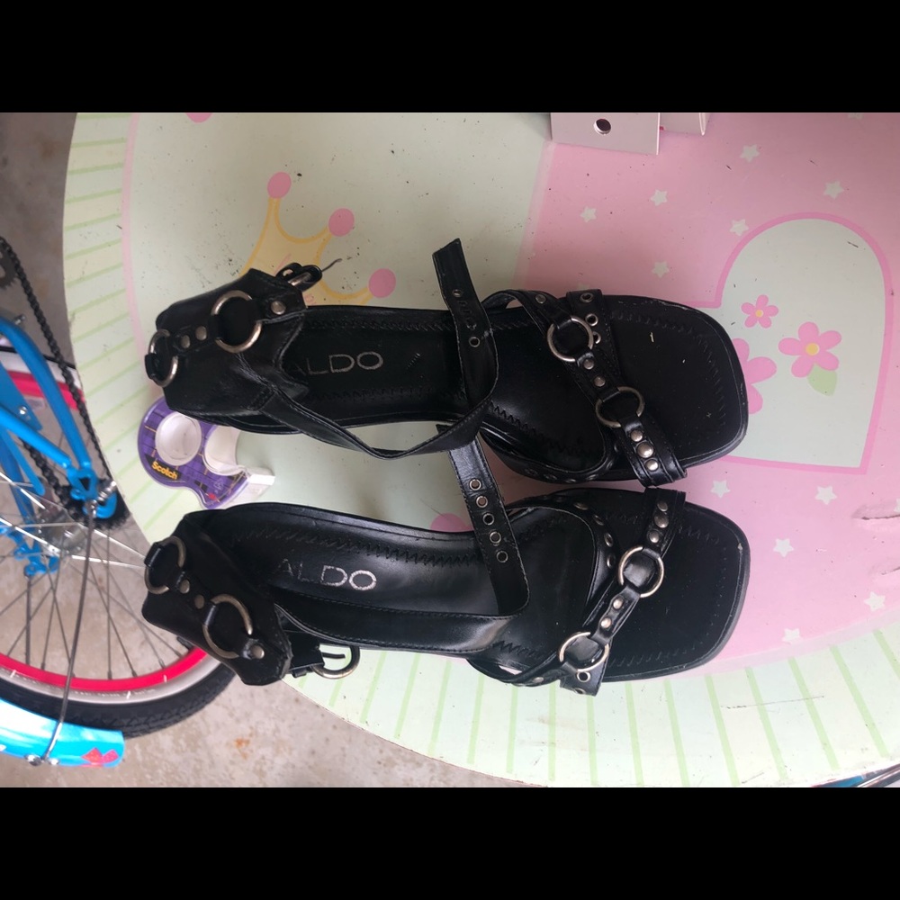 Aldo heels size 5